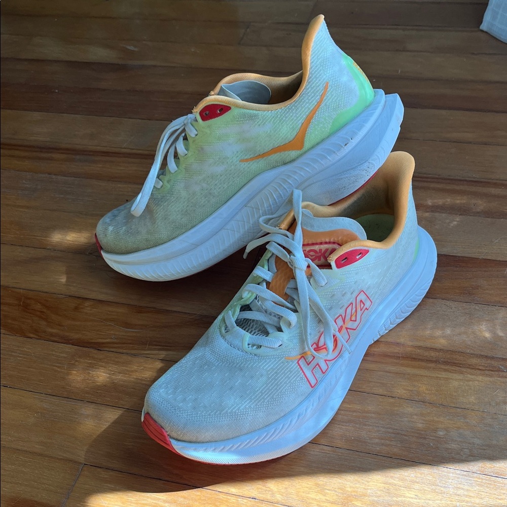 Hoka Mach 6 (Women’s Size 8)